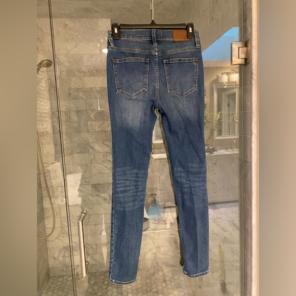 EUC Madewell 9” Midrise Skinny Jeans, medium blue wash, 24” waist, XS 👖 - Picture 5 of 11